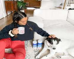 Barbu has special place for animals in her life. She has mad love for her pet and love to spend her time with them as well.